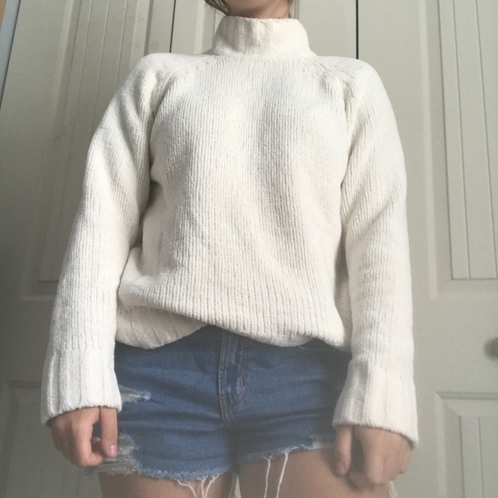 White chunky sweater